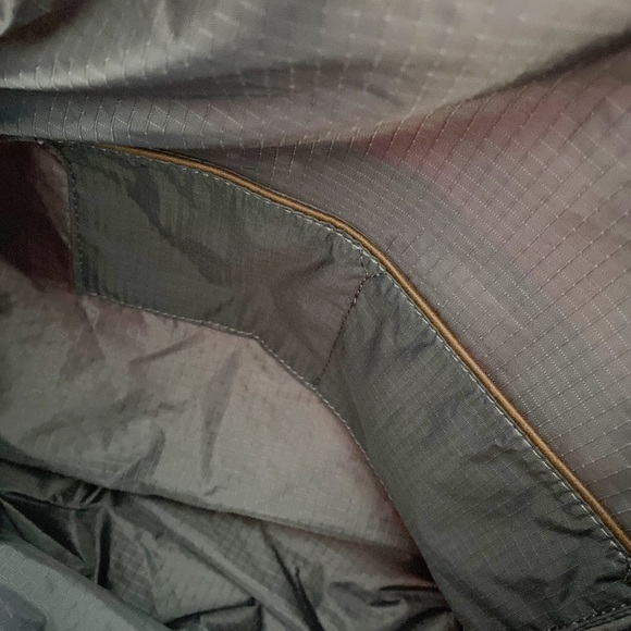 Sol and Selene quilted nylon burgundy Shoulder Tote Bag - Picture 9 of 13